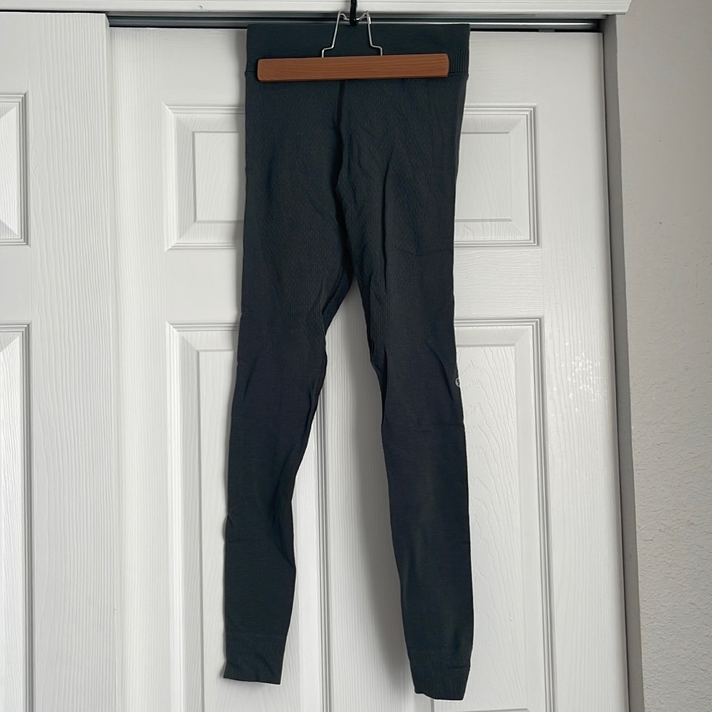 Lululemon Keep the Heat Thermal High Rise Tight 28" in Smoked Spruce